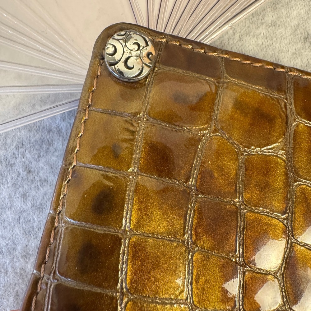 Brighton Vintage Brown Metalic Croc Embossed Leather Card Holder Case (10 Cards) - Picture 6 of 9